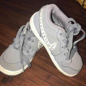Nike size 8 Toddler